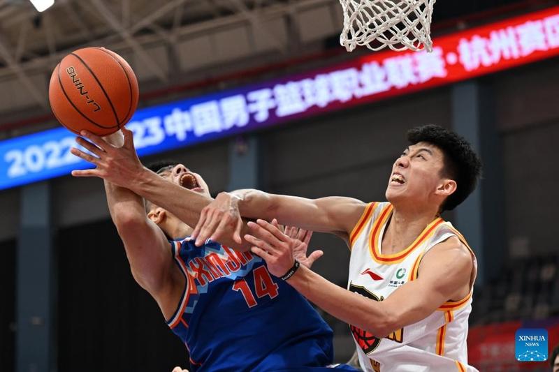 热爱篮球的